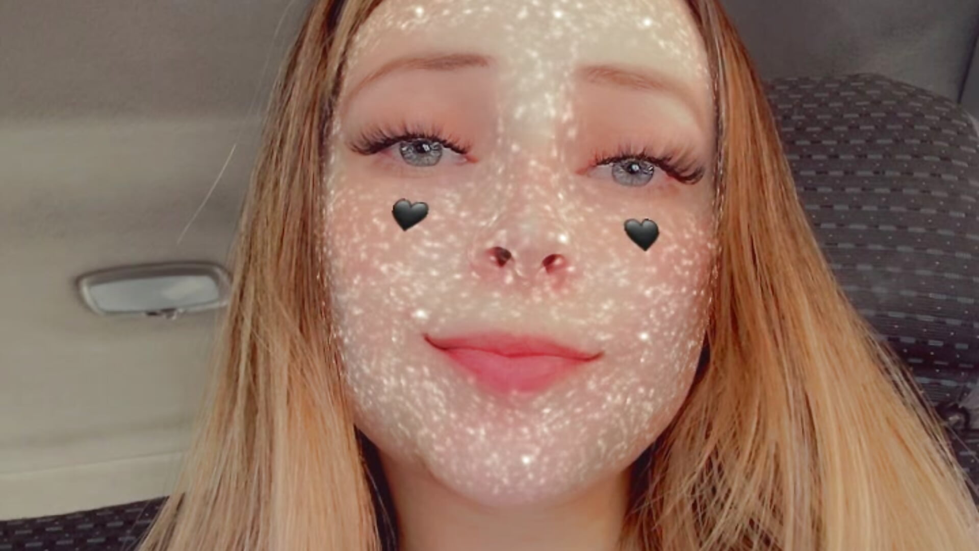 They say I look like Jodie Foster, do you think the same? - video by AmbeerWood_ cam model