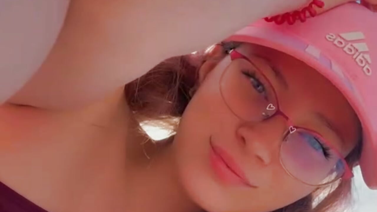 trip to the beach – video od webkamerové modelky AmbeerWood_