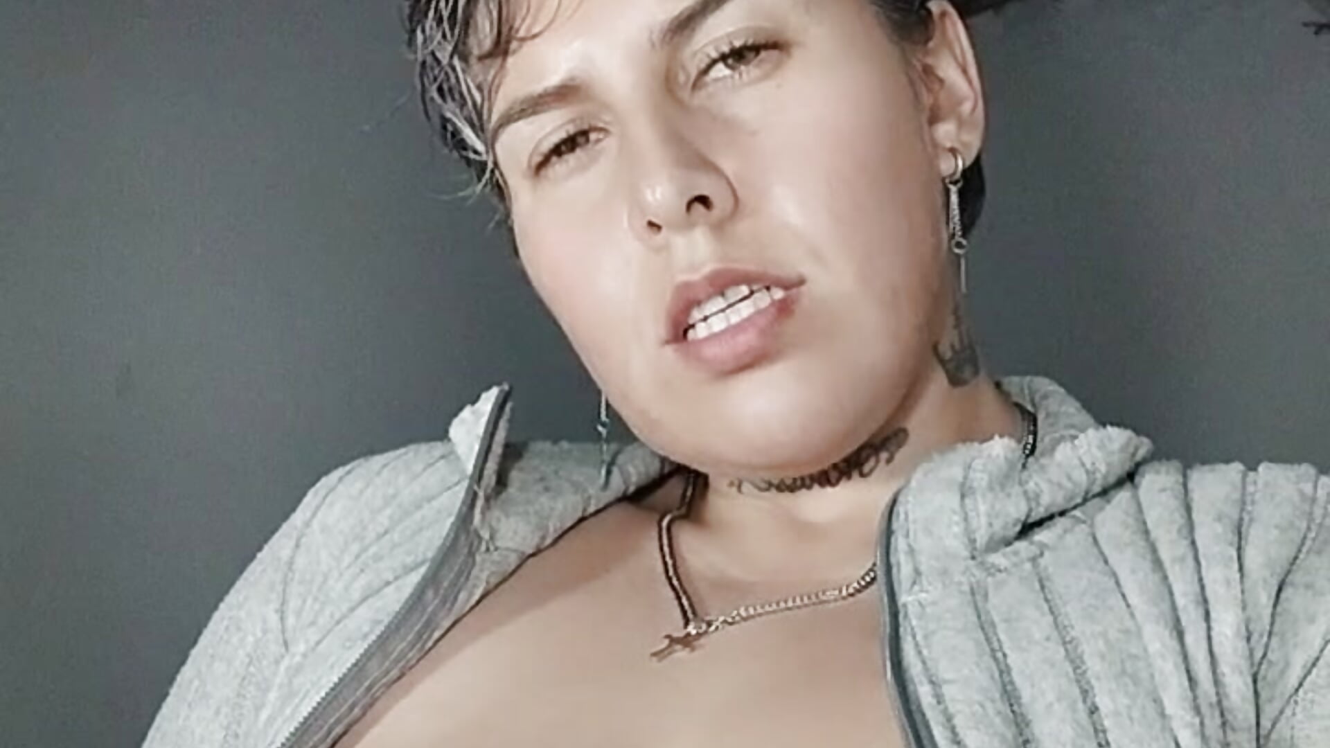 You belong to me - video by Yessi_rousse cam model