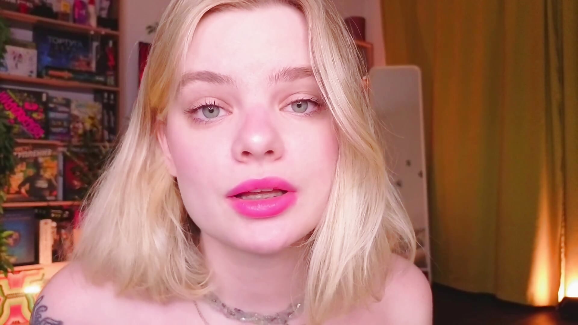 Neighbor Teaches Me to Suck & Cum on Braces - วิดีโอโดย Hottie_Jane โมเดลแคม