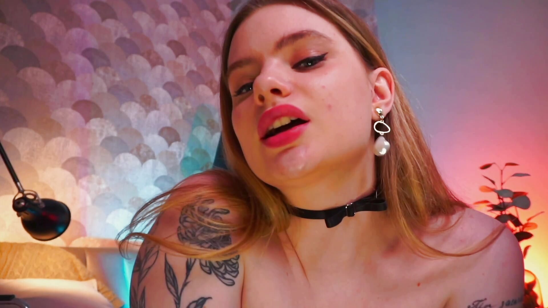 MISTRESS'S DELICIOUS SPIT DOMINATION: HUMILIATING DIVINE - video by Hottie_Jane