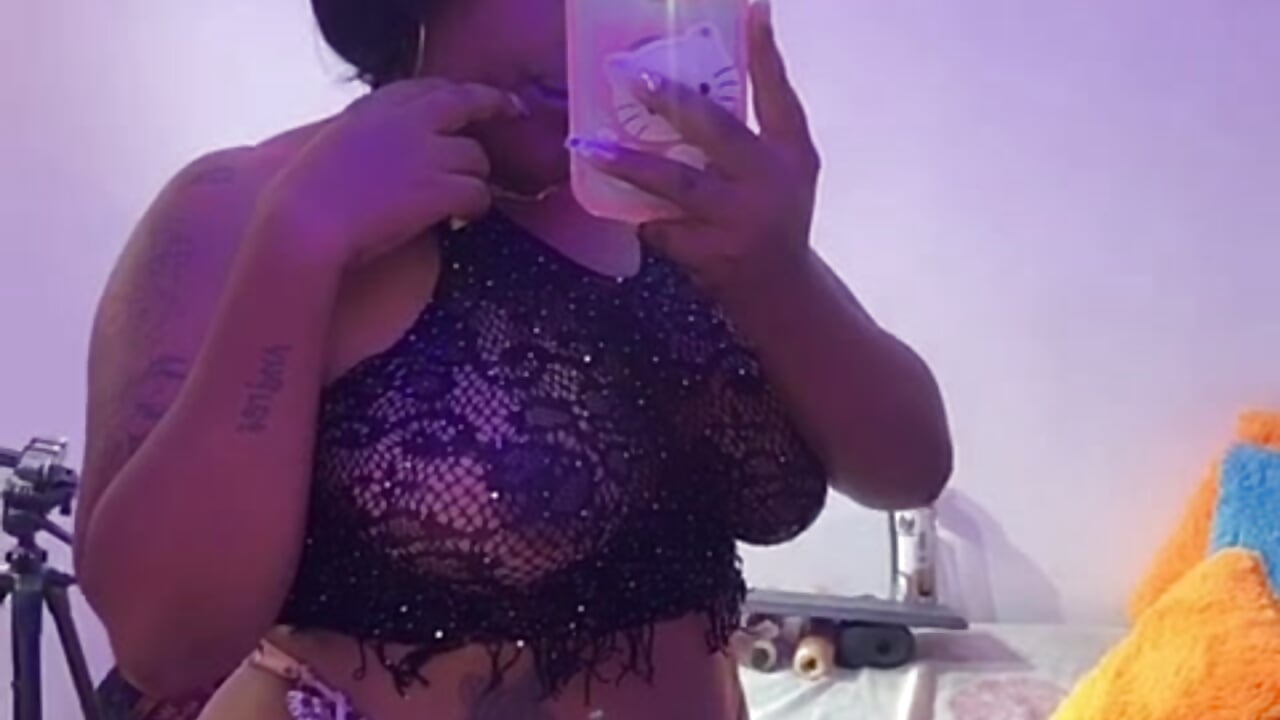 Flash - video by BriannaWiest cam model