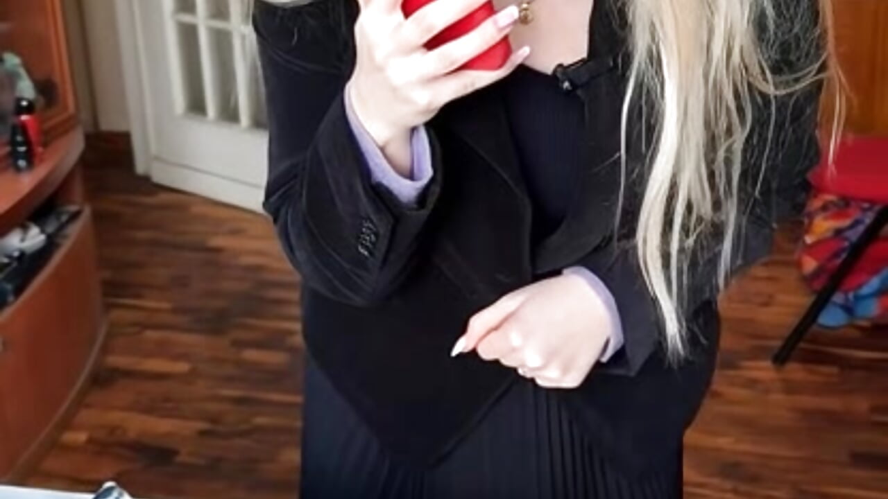 Learn to cook with me - video by martachatte cam model