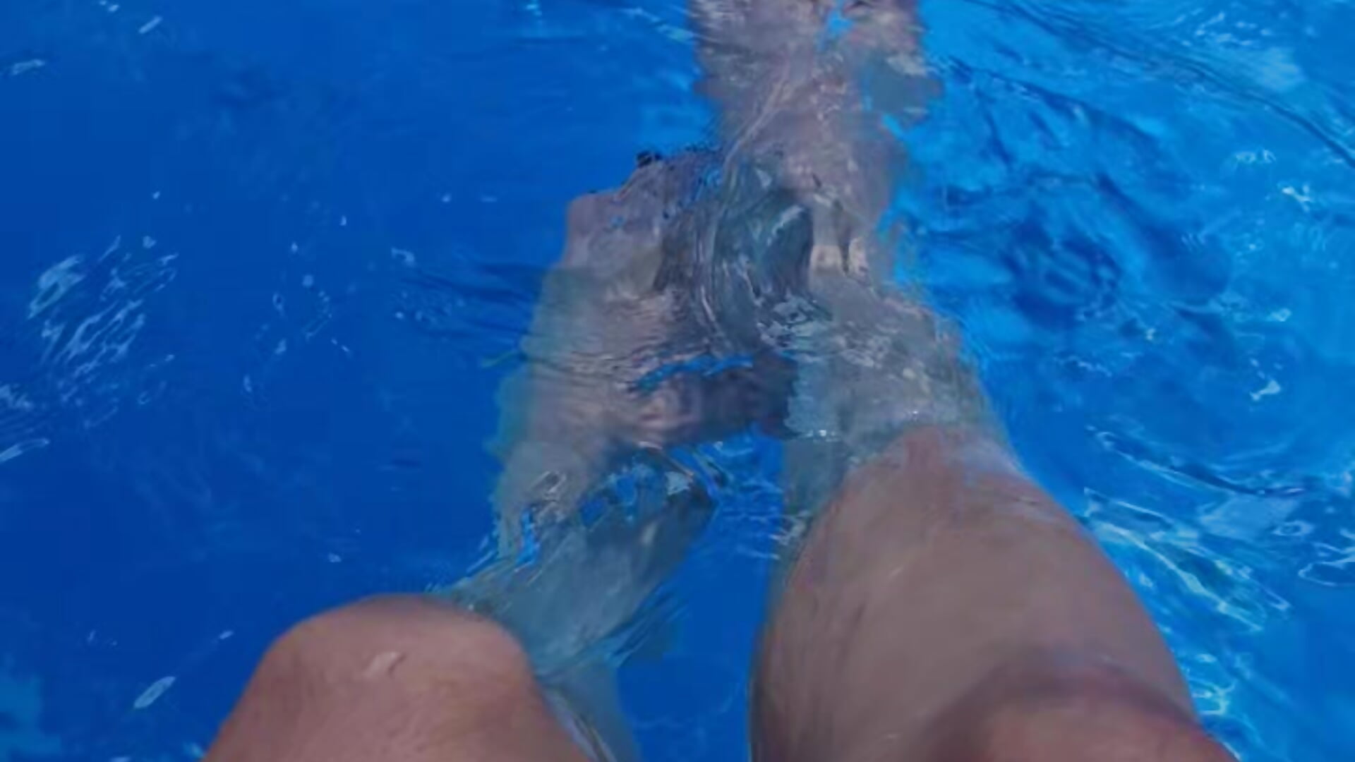 Pool, feet