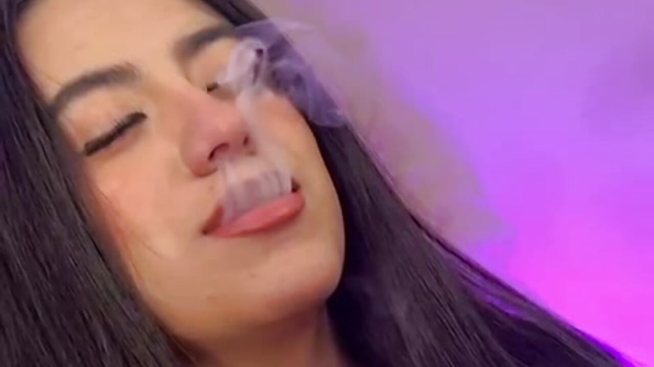 🌪 - vídeo de Rebeca_jones modelo de câmara