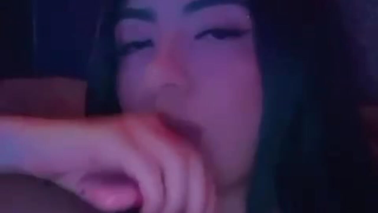 :) - vídeo de Rebeca_jones modelo de câmara