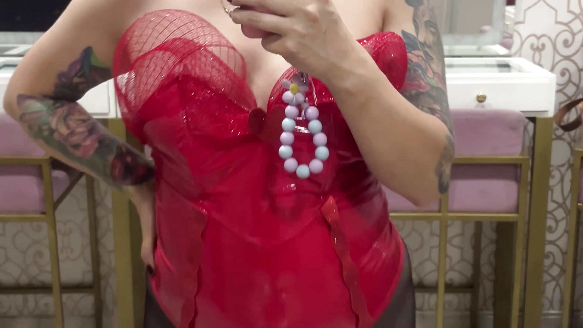 I'm your queen - video by JulietaAlves cam model