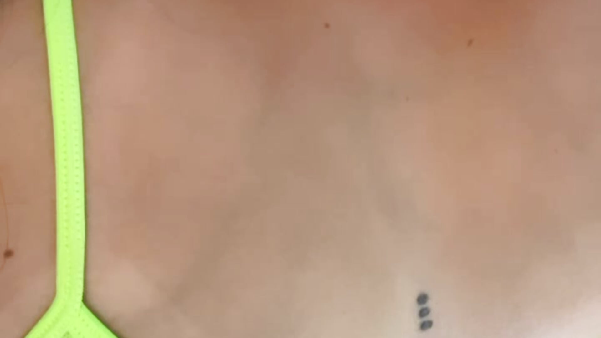 A little gift for you - video by Kattycollinss1 cam model