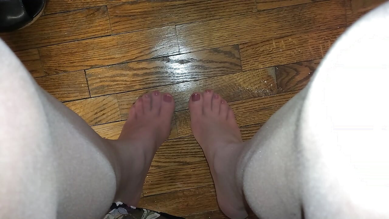 profile-intro-video-1761231442 - video by PantyhoseJasmine cam model