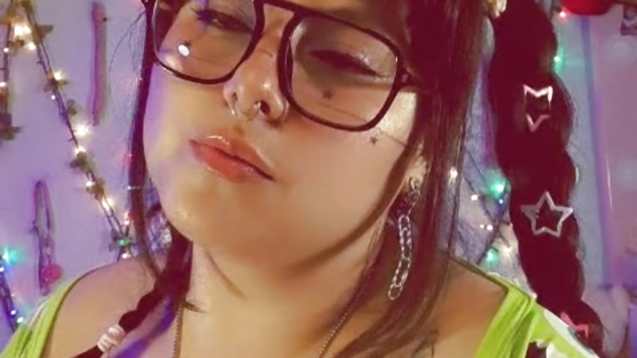 I tried to stop… but I didn’t want to 🔥 - video by _lilith_heavy cam model