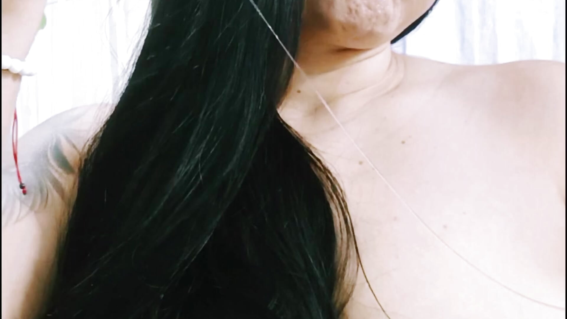 arruinando mi cabello - video av andreita_trujillos cam model