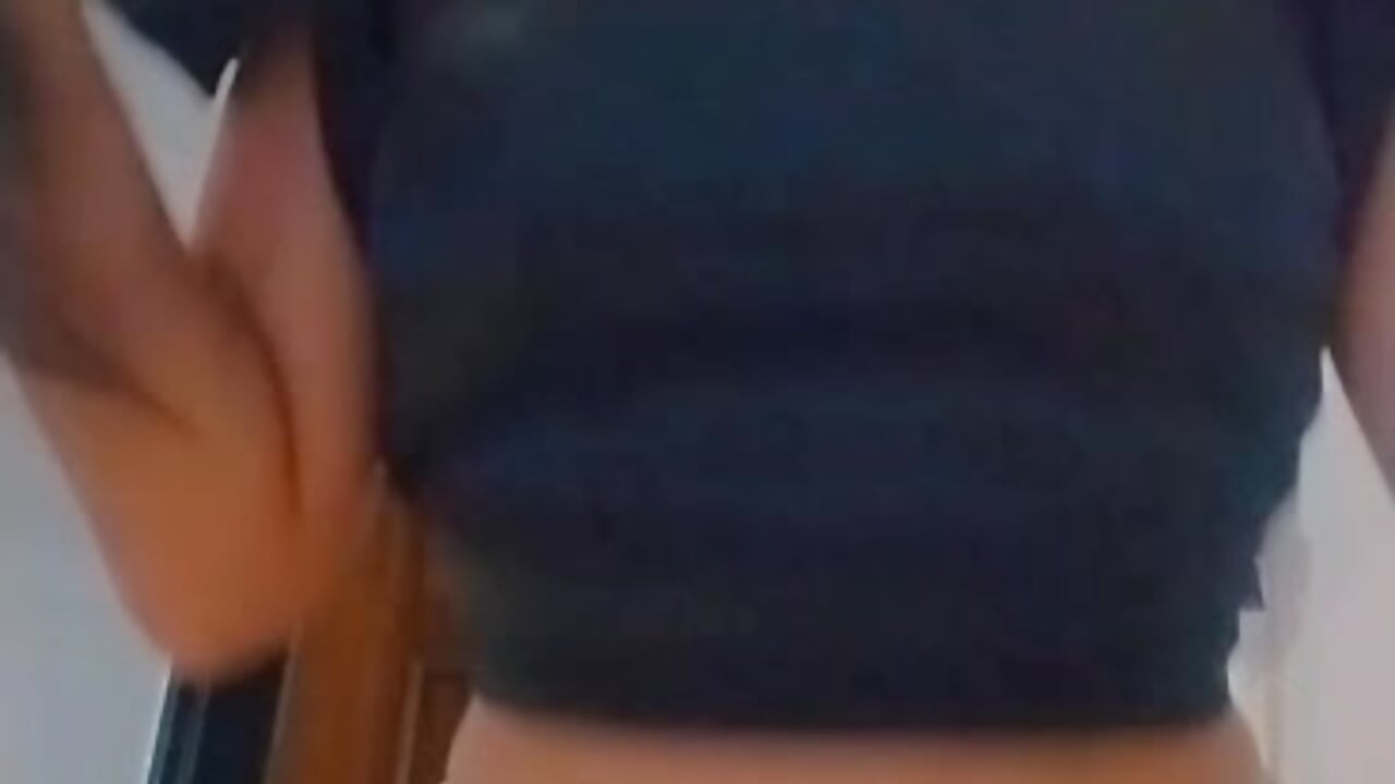 Me - video by Hermayonyk cam model