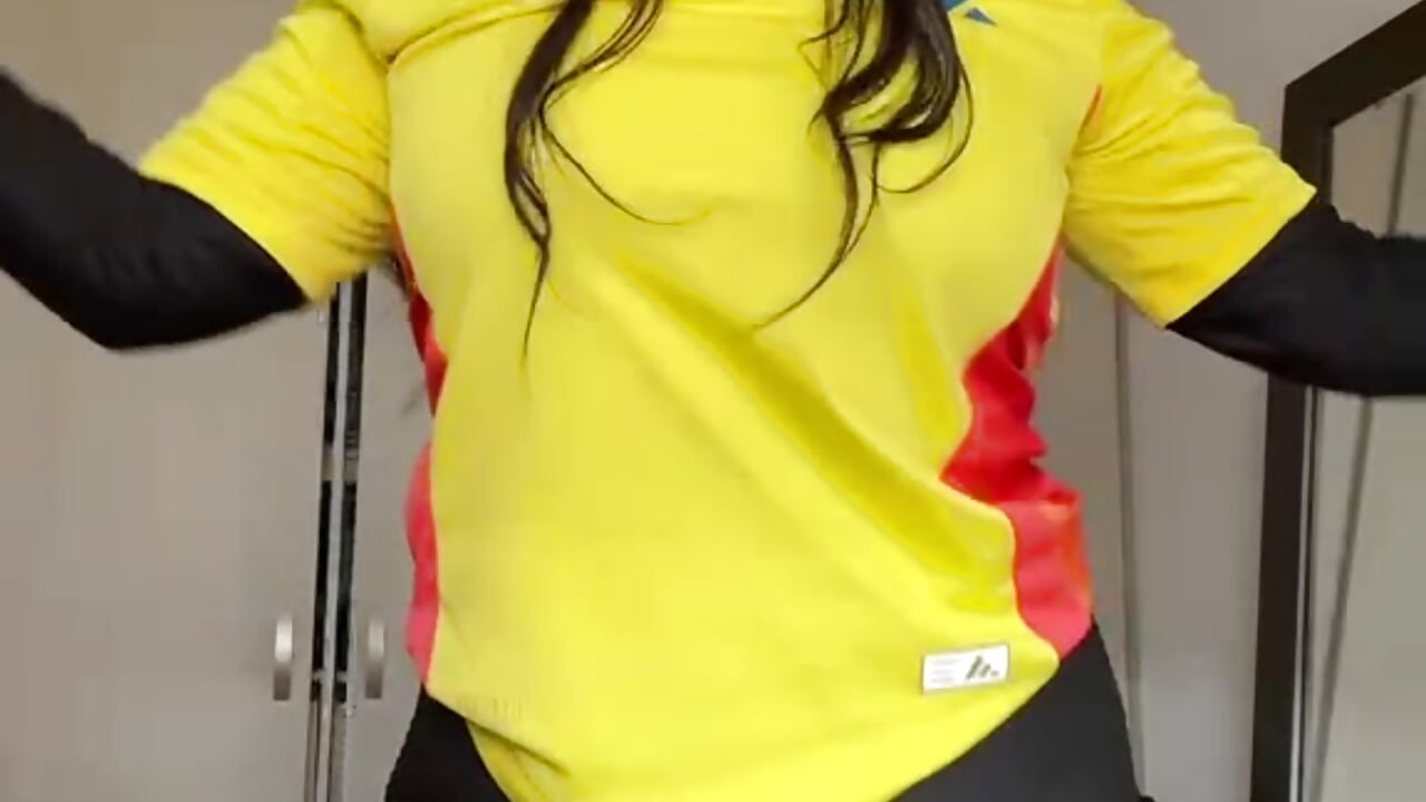 i want suck your cock deep.. im a horny milf 🔥 - Vídeo de Srta_jenn_croft, modelo de vídeos