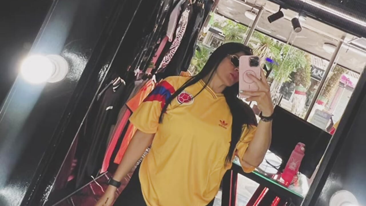 a very hot Colombian looking for someone to calm this desire to fuck that I have today 🔥😎 – video af Srta_jenn_croft cam-model