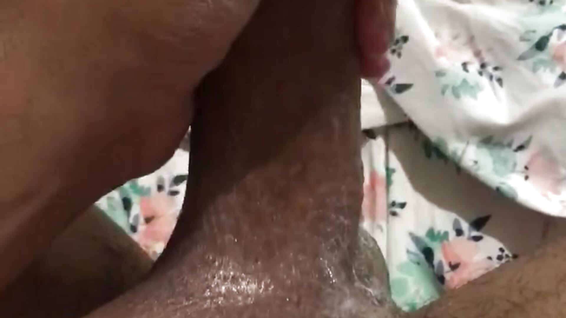 Me tocó un poco con cremita :3 - video by araff2001 cam model