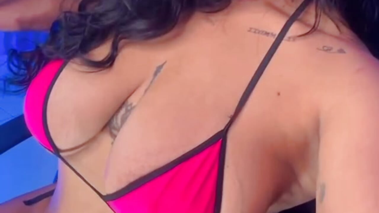 Ypur naighty latina is really to play 🩷 — filmik alaiasweet_, modela(-lki) na kamerkach