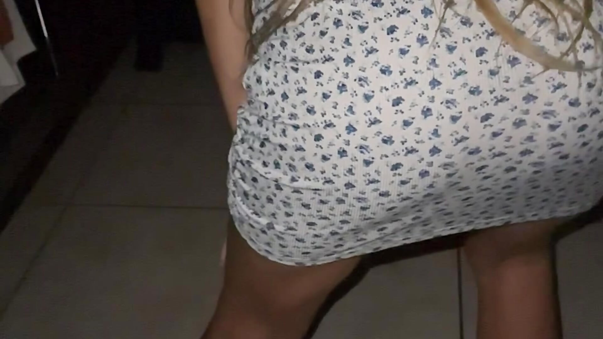 Slow mo Twerk - vídeo de la modelo de cam SkyelarsWorld