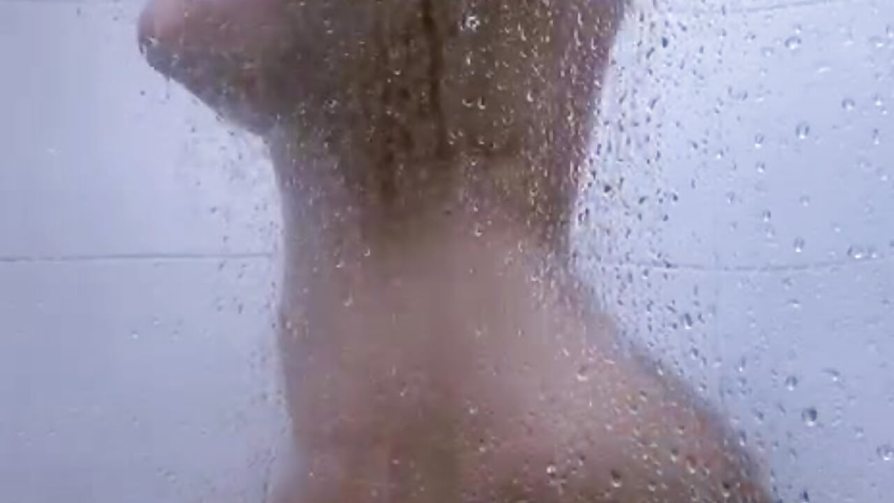 Shower hot 🔥