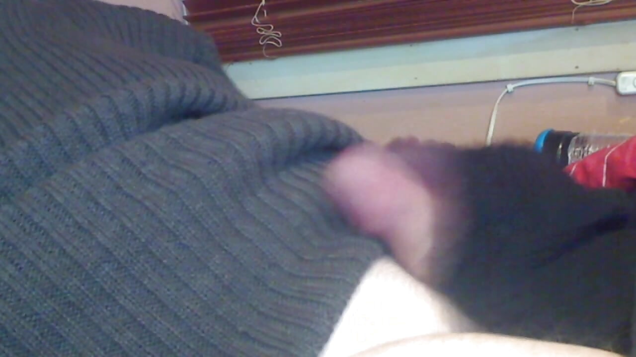 62854AE - Sweater Fetish - video by ArmySweater cam model