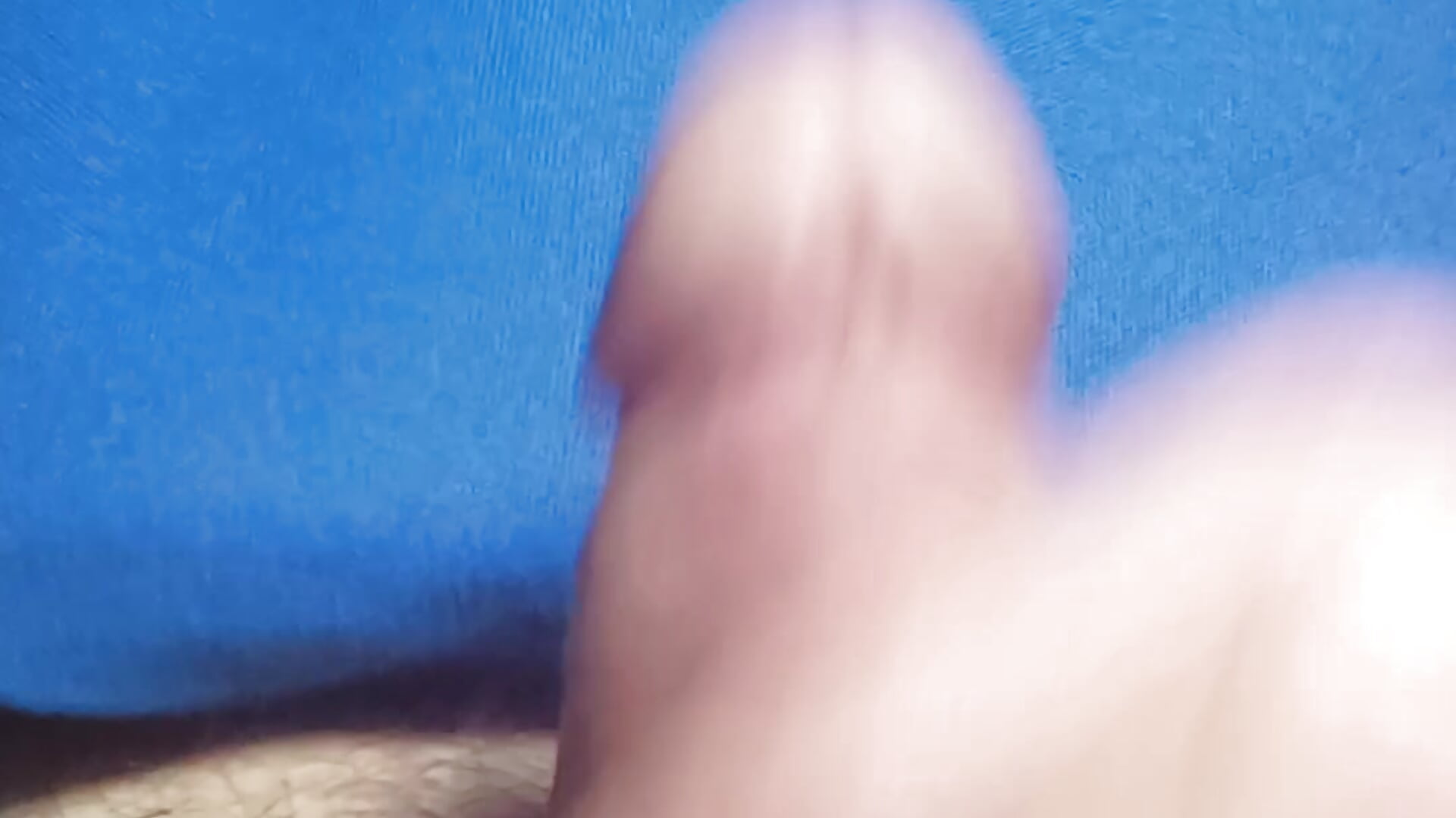 Cumshot on phone - video by DanielNavy cam model