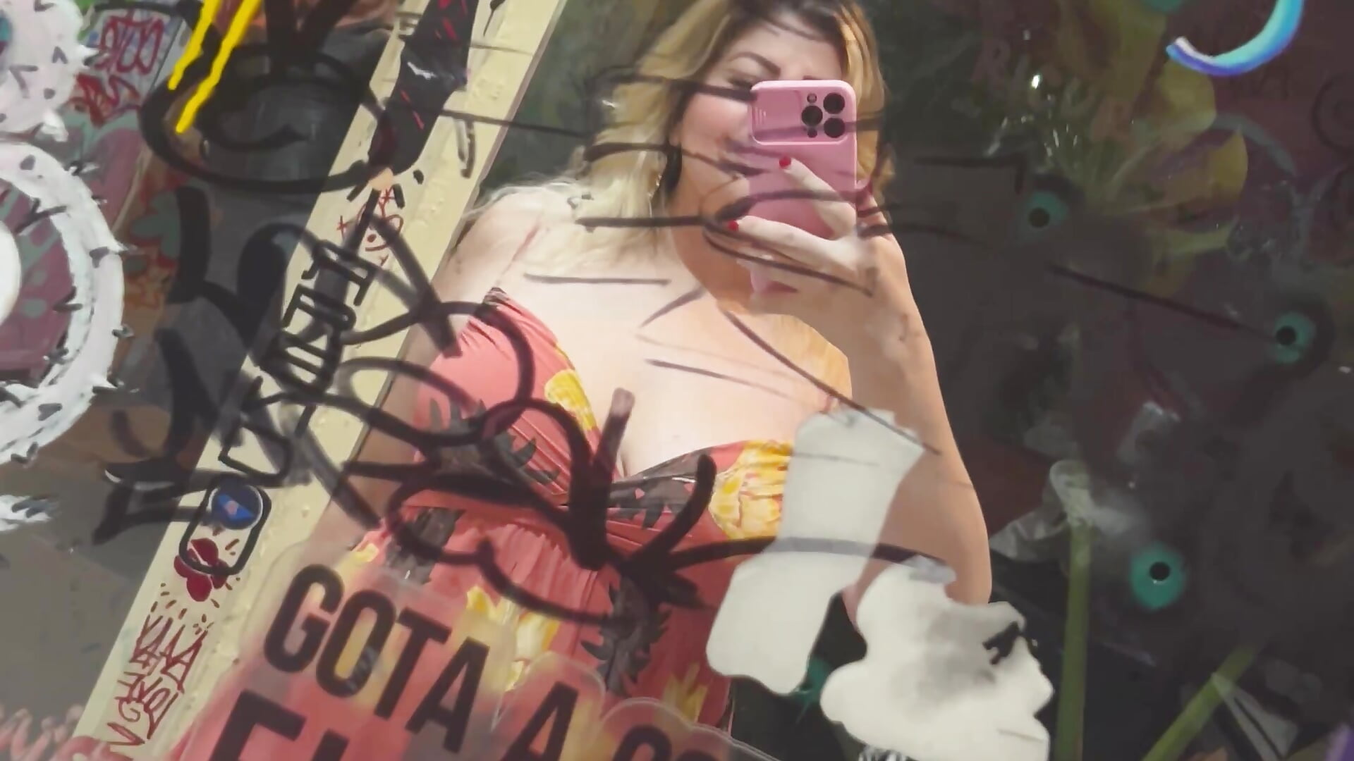 Public tit - video od modelky/modela Miss_Pawi