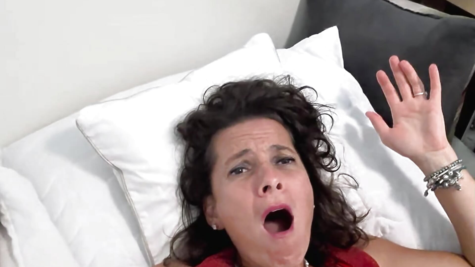 Rough fuck with the neighbor - clip cu Squirtmania model videochat