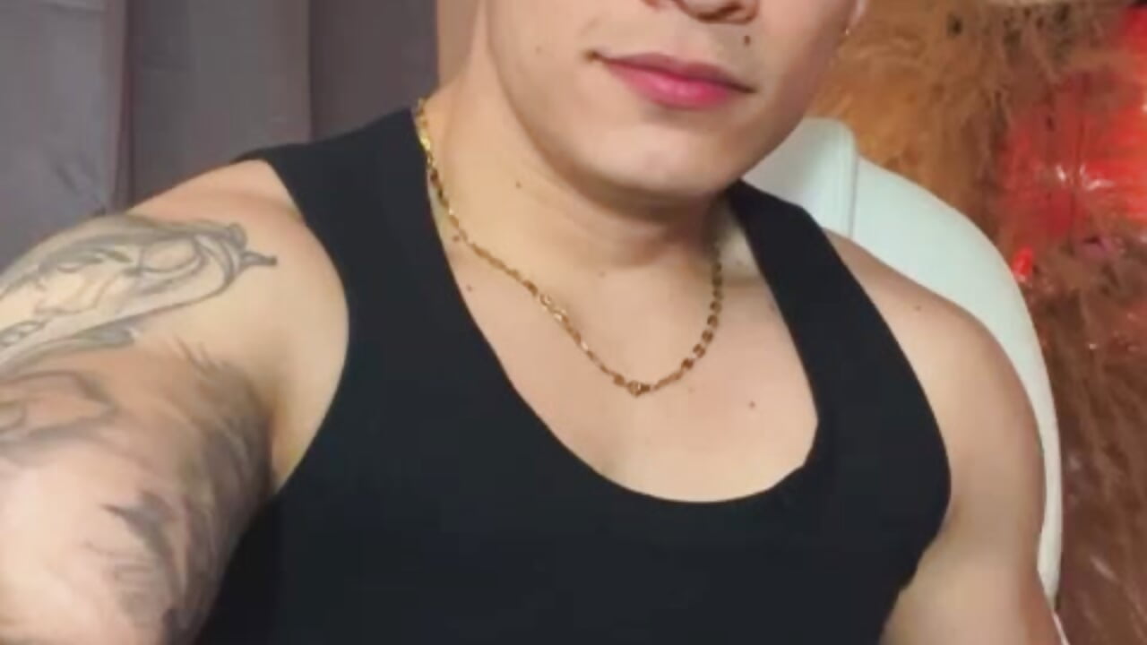 Трендове відео  8295 вебкаммоделі Matias_Murrier