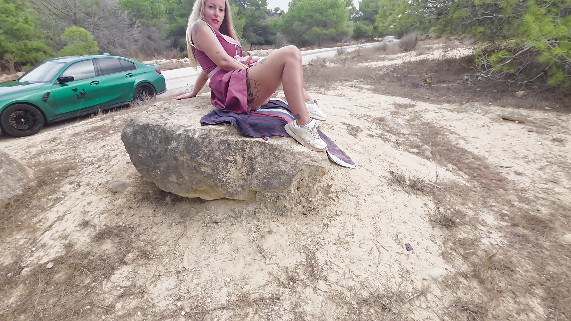 Selfmade outdoor im Dirndl - Jassy_Foxy adlı kamera modelinin videosu