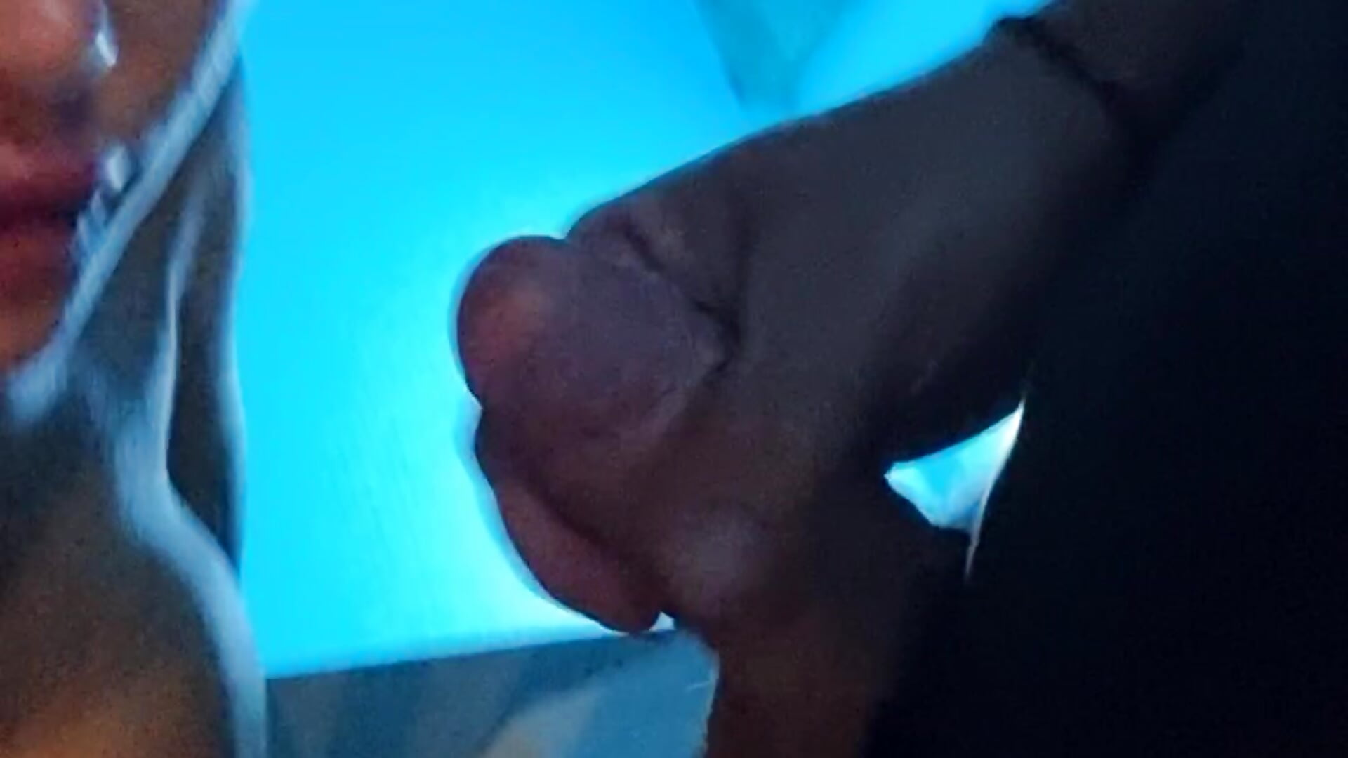 Blowjob am Pool mit Cum Shoot - video by Jassy_Foxy cam model