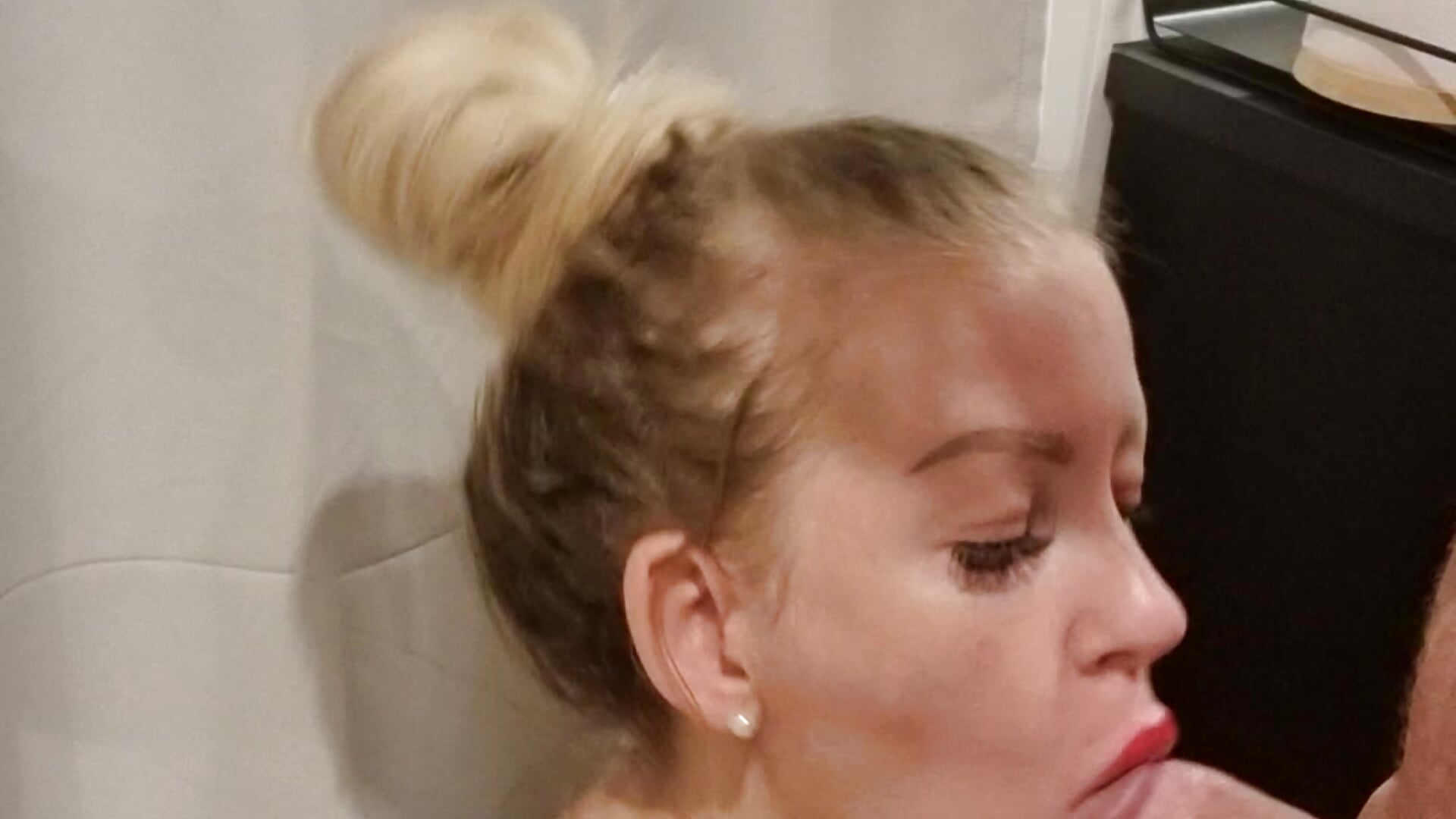 Vacation blowjob/come in my mouth - video by Jassy_Foxy cam model