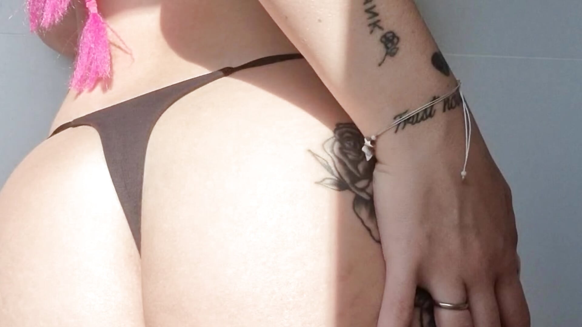 meine Notgeile Milf Pussy wollte einen Schwanz doch keiner da - video av Jassy_Foxy cam-modell