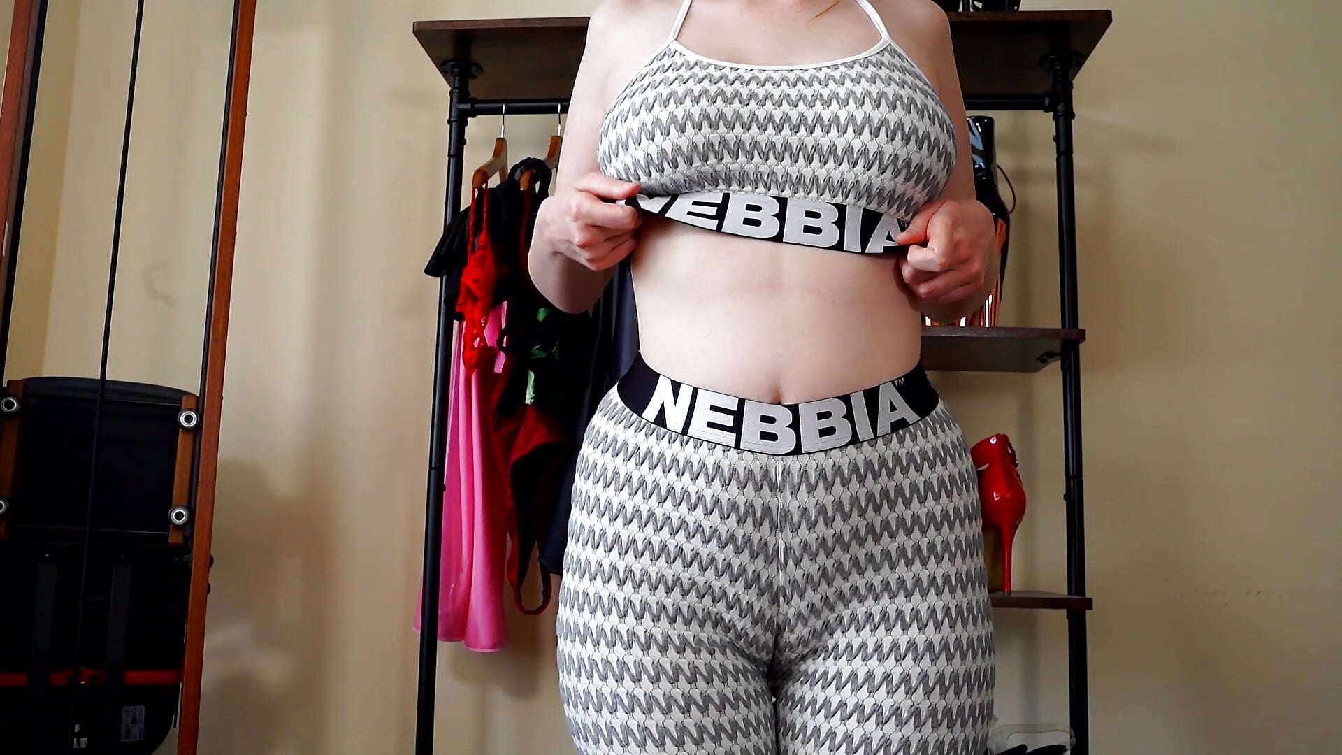 Homeworkout mit Prallarsch Lisa - video by Lisa_Sack cam model