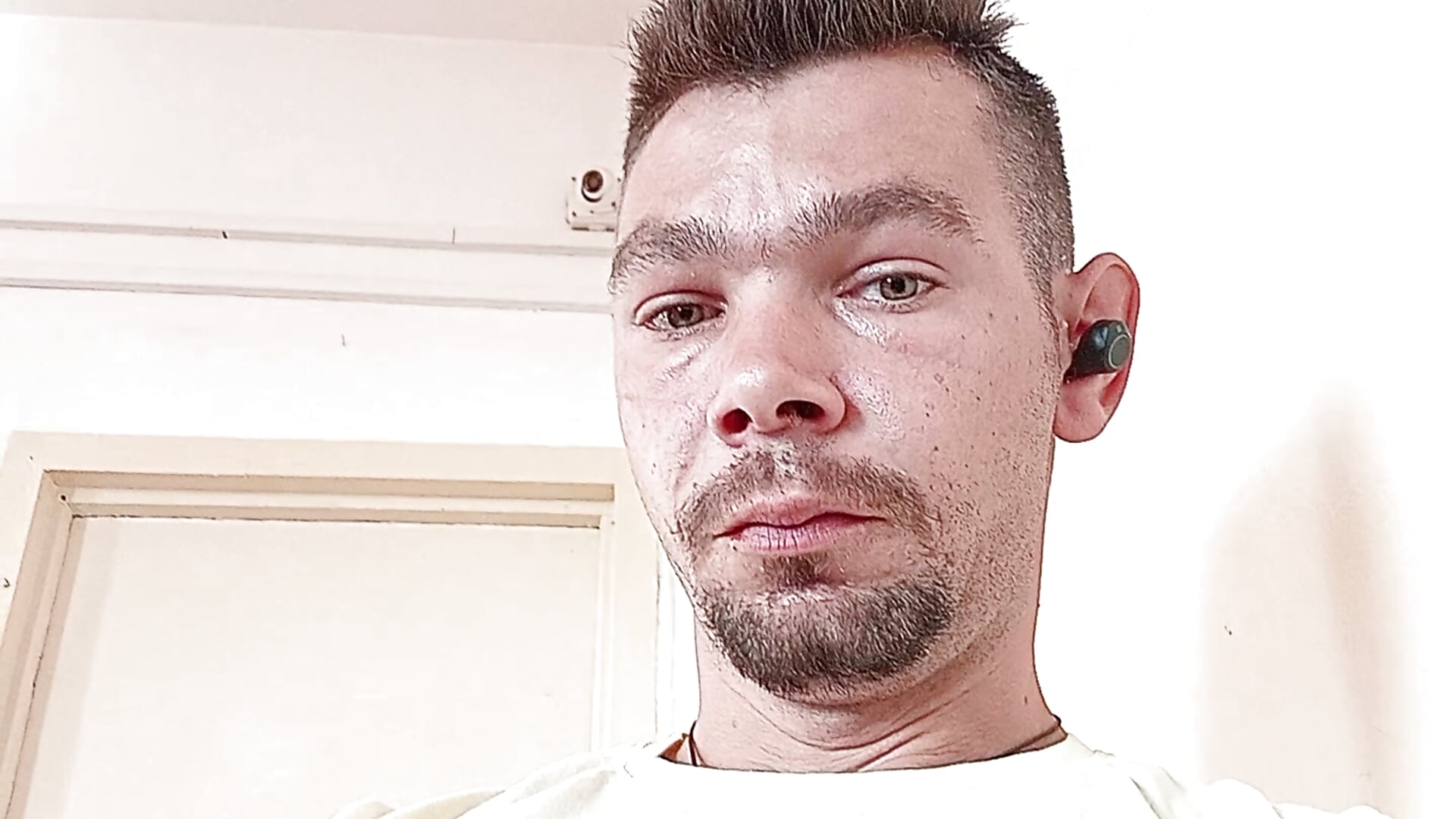 Medelin92 - video di tendenza della modella di cam 8082