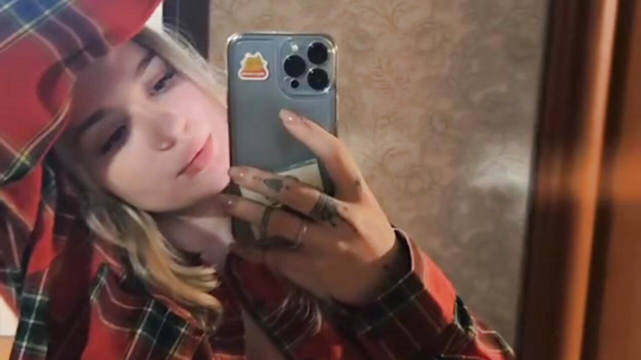 Me in the mirror) - video by EmilyFirst cam model
