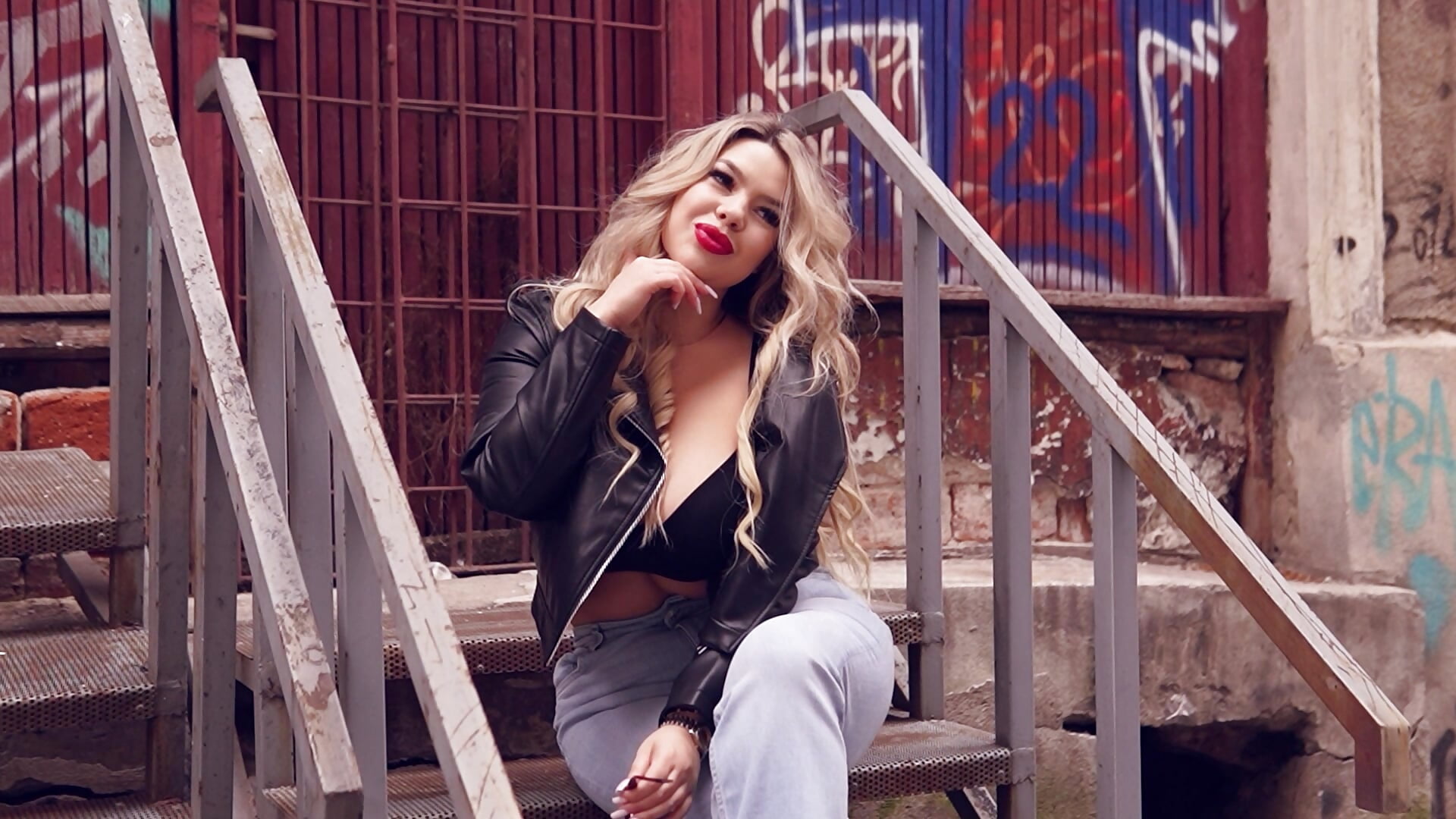 World of Fashion -Outdoor - video by SophieBoobsX cam model