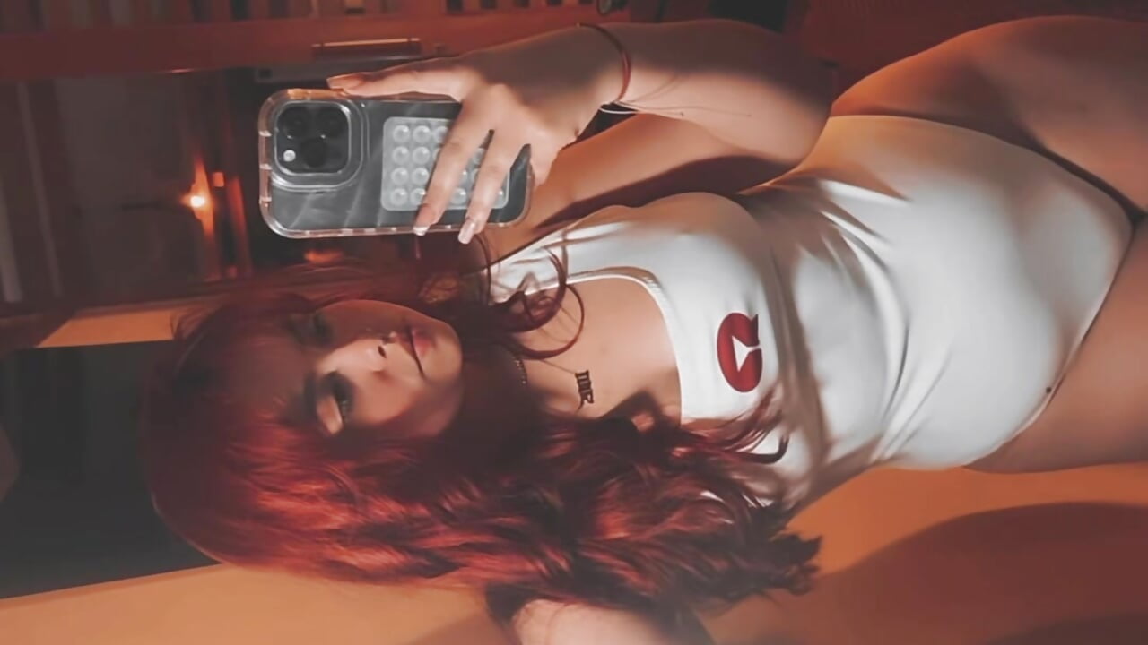 Do you like what you see?– damn_that_booty kameramodell videója