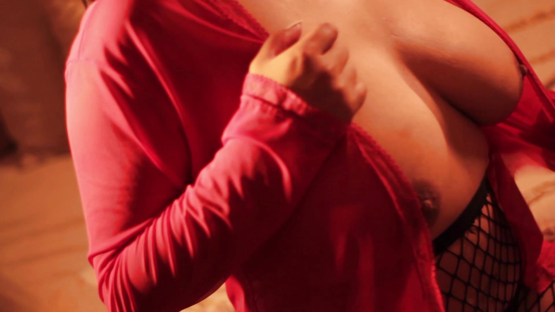 GOLDEN GIRL - video od modelky/modela Margaret_Saunders