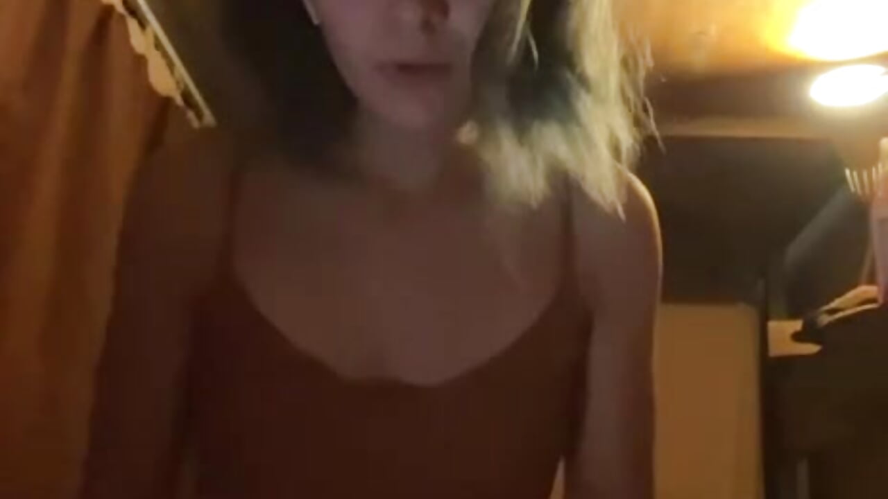 In a hostel :) - video by icefroqq cam model