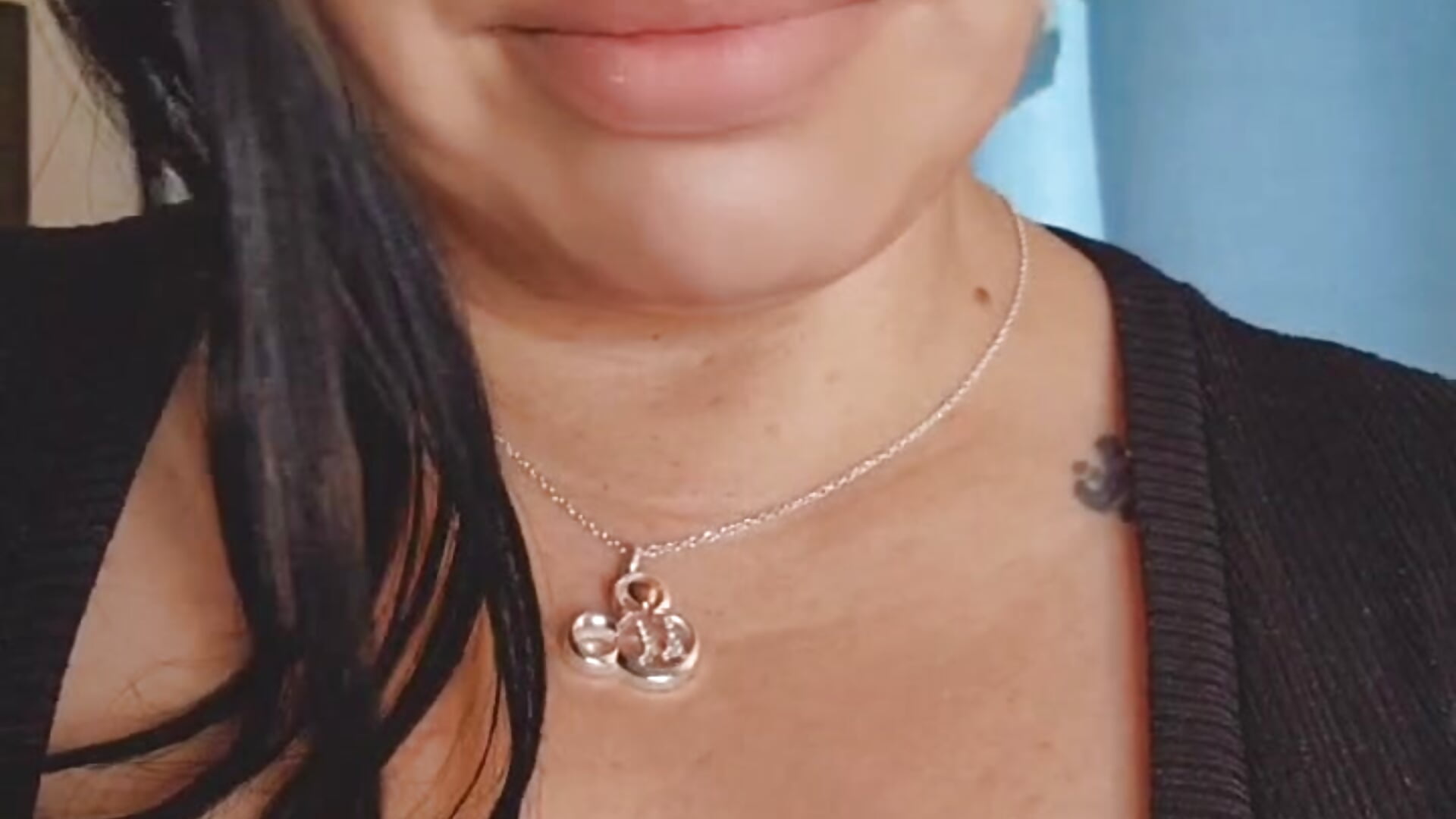 VID_37371227_033318_924 - video by LOVELYBREEANNA143 cam model