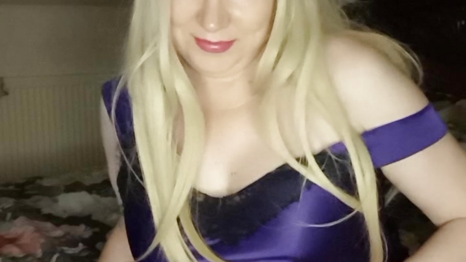 легкий тизинг - video av sexi_momy_Jennifer cam-modell