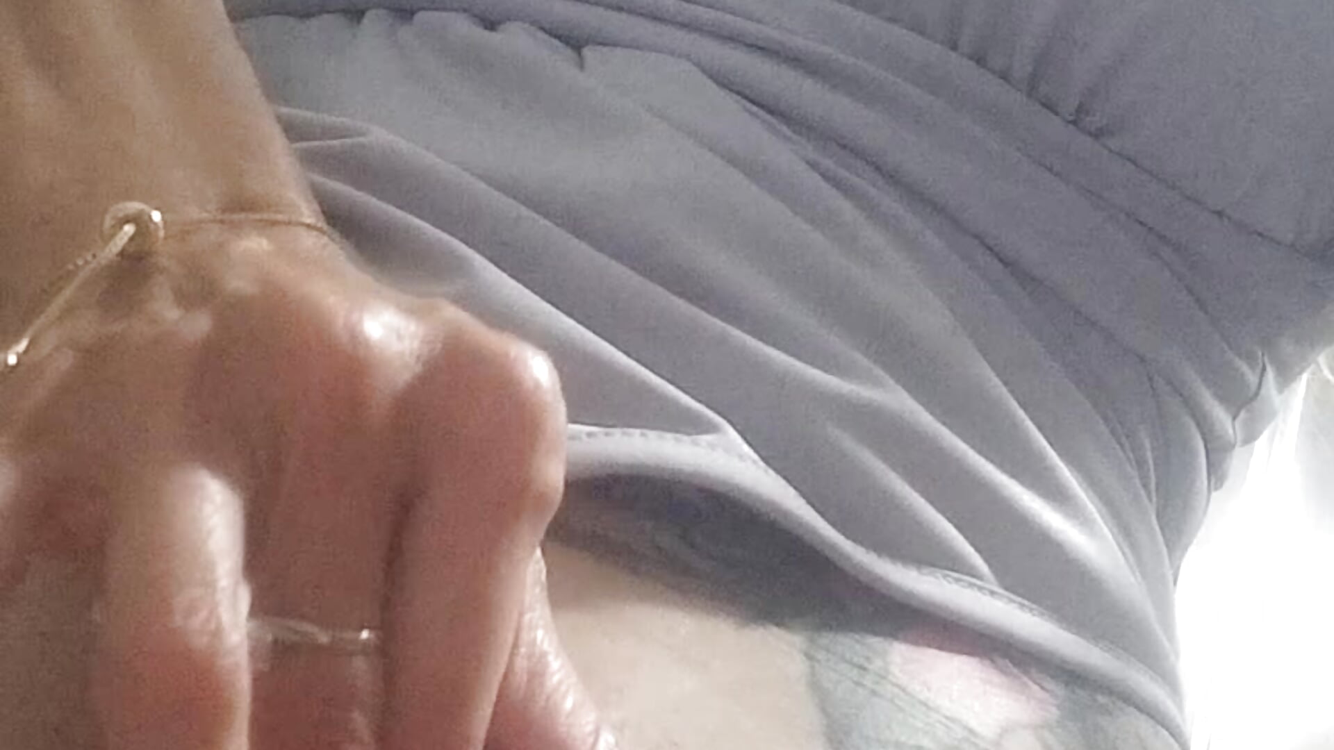 Masturbation in a nightclub - video di brithanihot6 modella di cam