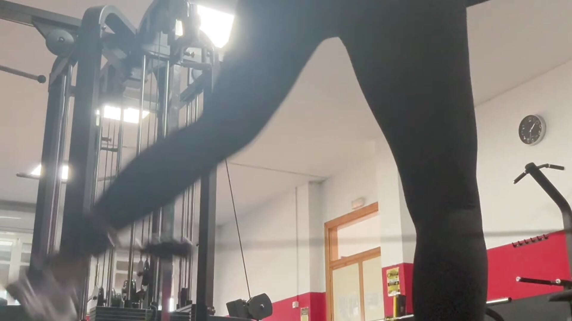 Gym Time - video di sofiah_ modella di cam