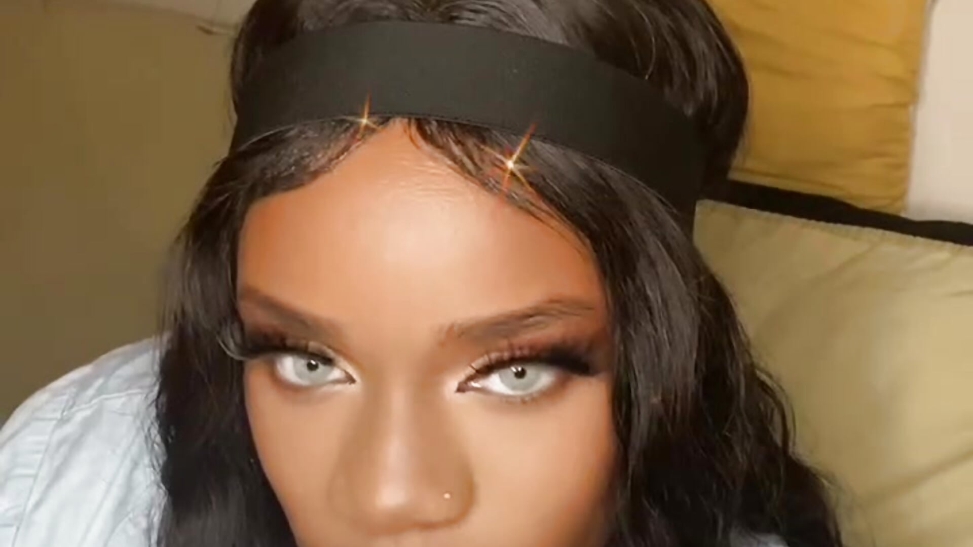 Look into my eyes 🫣😉 - video by babygirllove8 cam model