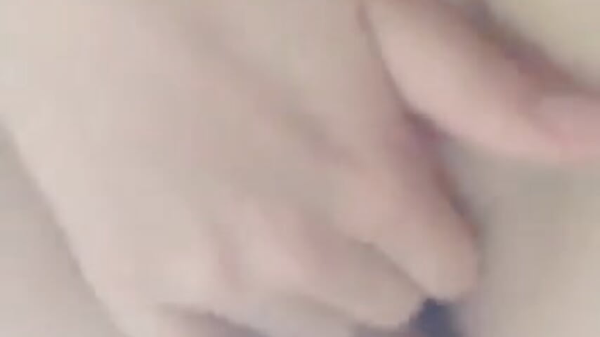 VID-20230815-WA0127 - video av bruna_safadinhaa cam-modell