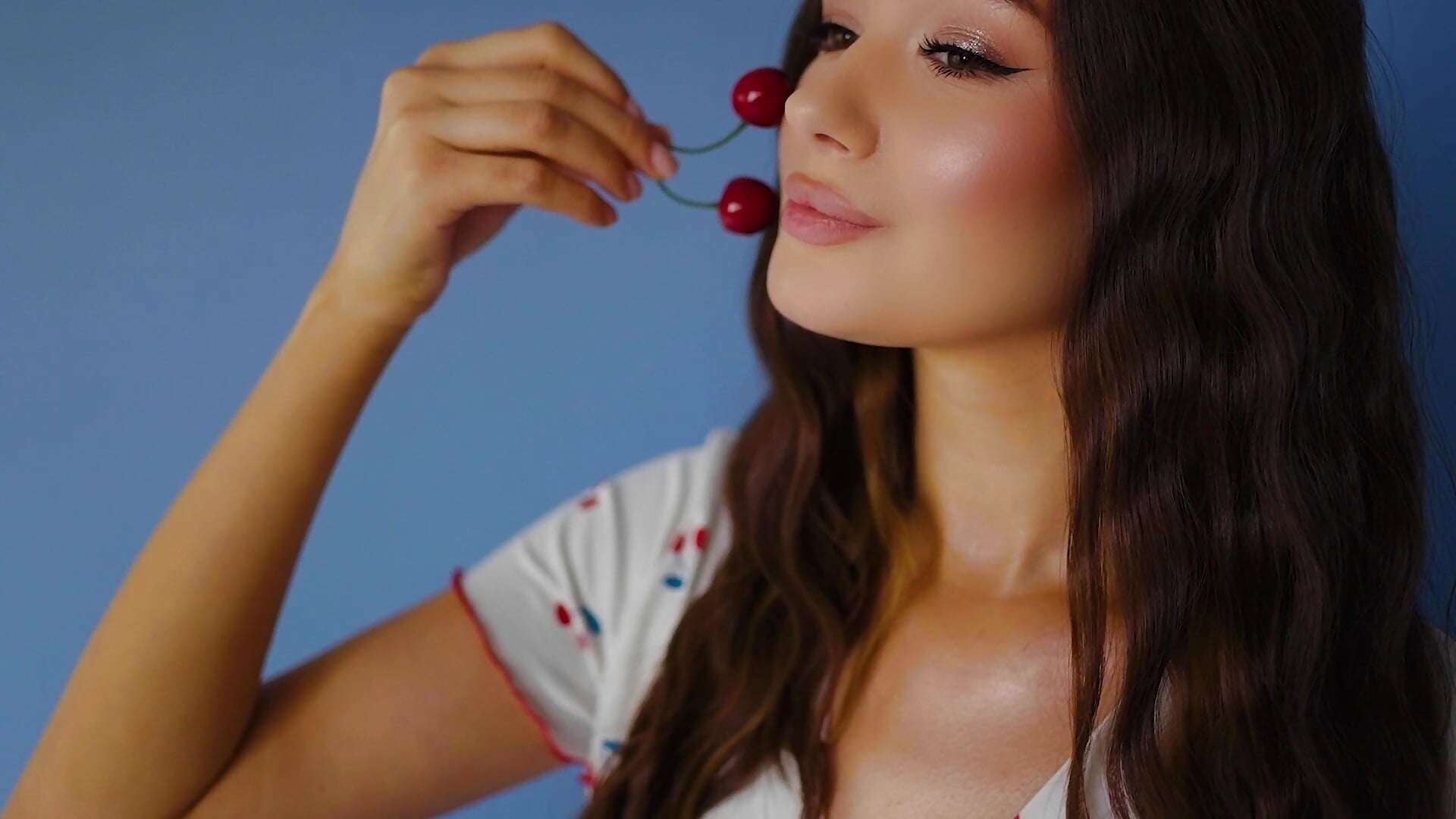 cherry🍒 - video by ViolettaCosmo cam model