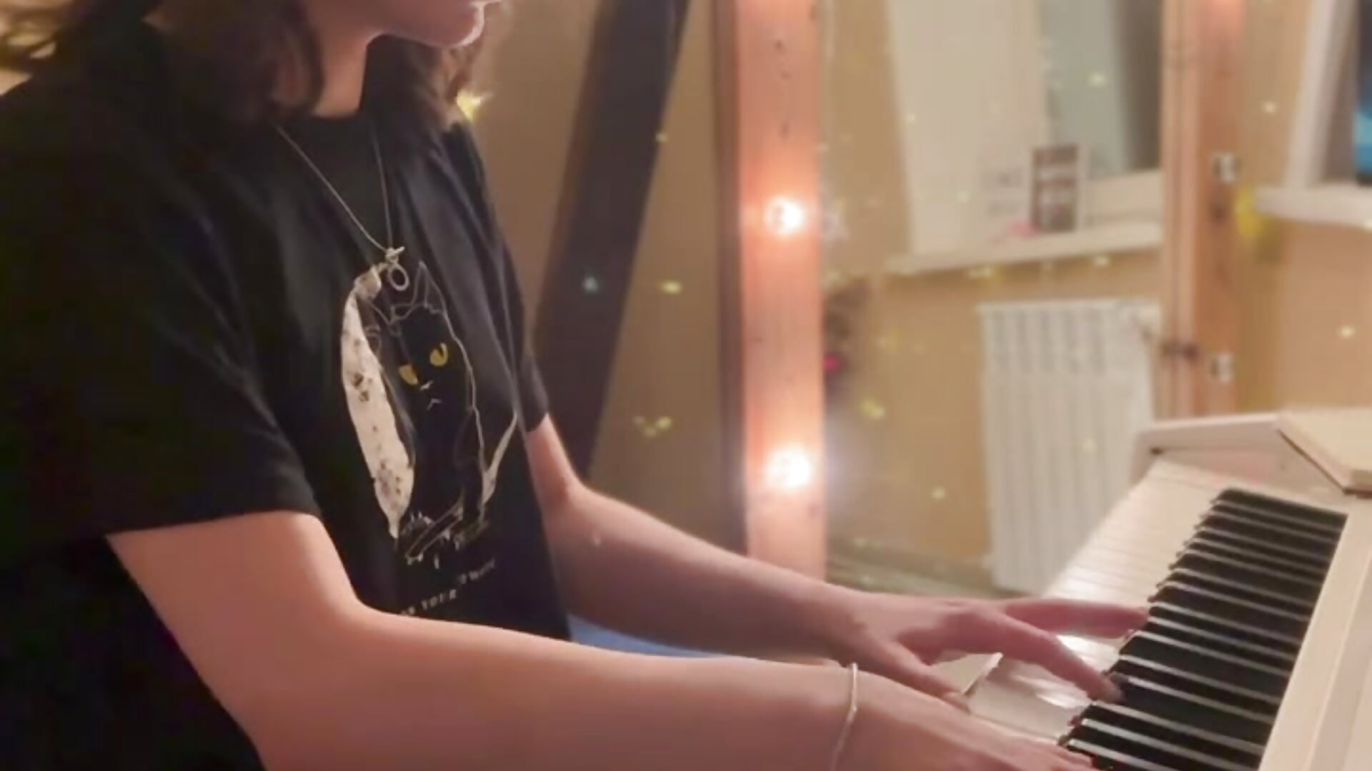 Eva plays - відео від вебкаммоделі EvaHoly