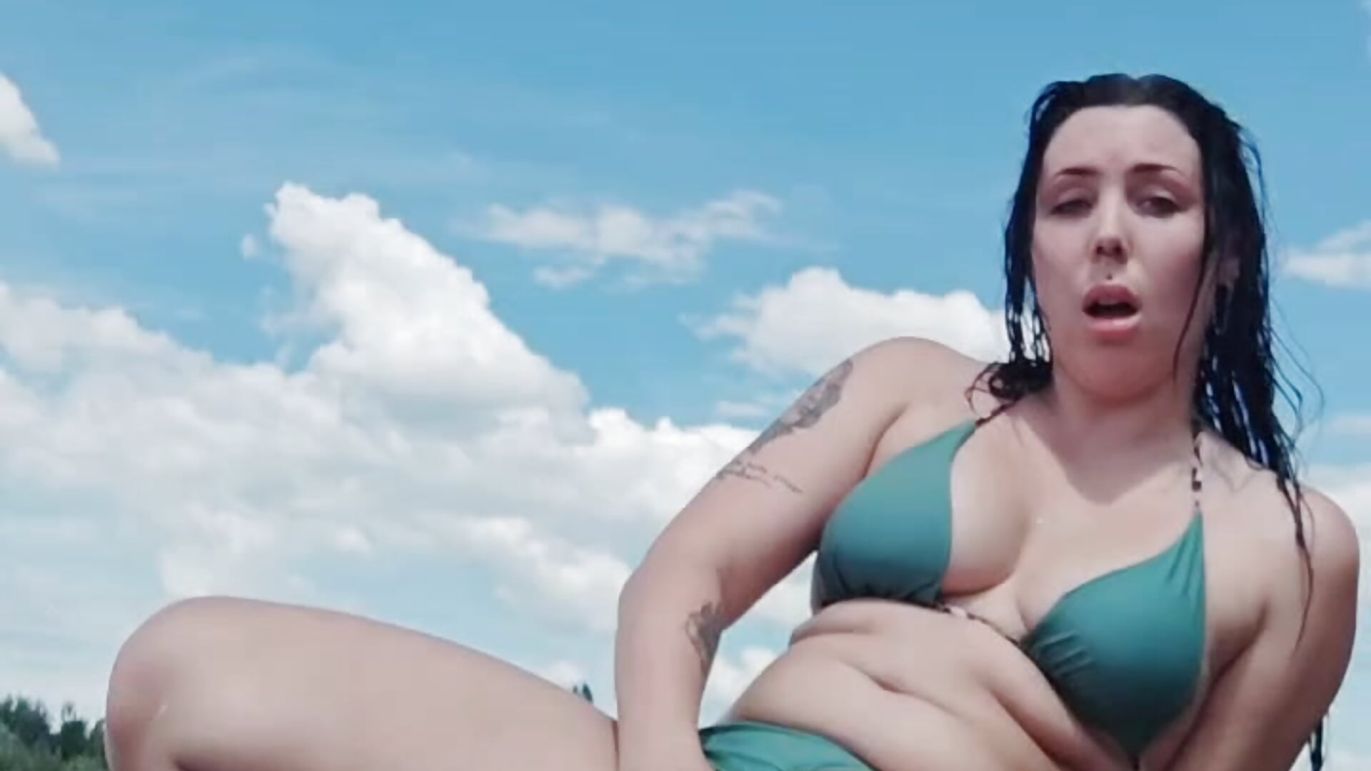 Nervous & very risky little Squirt near water 💦 (there were a Lot of people) - video by Provocunt cam model