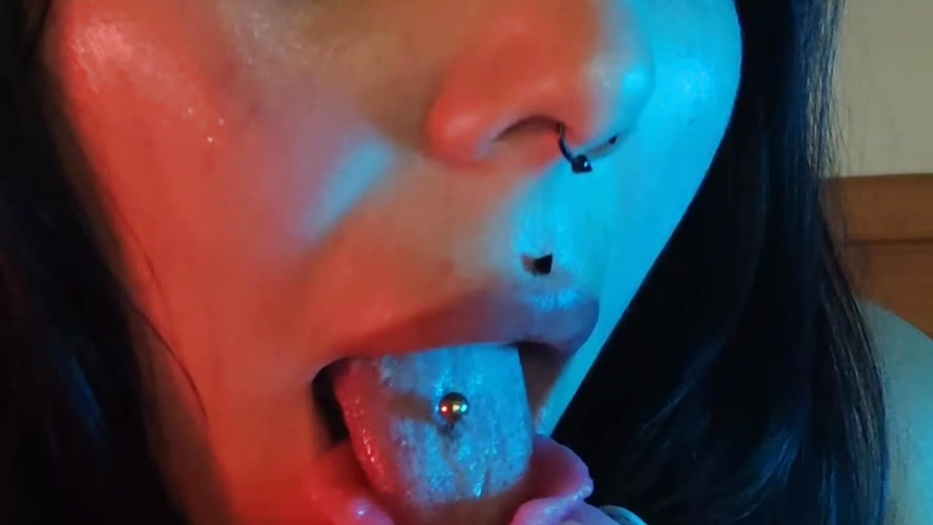 Tongue-play / Lick Fake Pussy 💙❤️