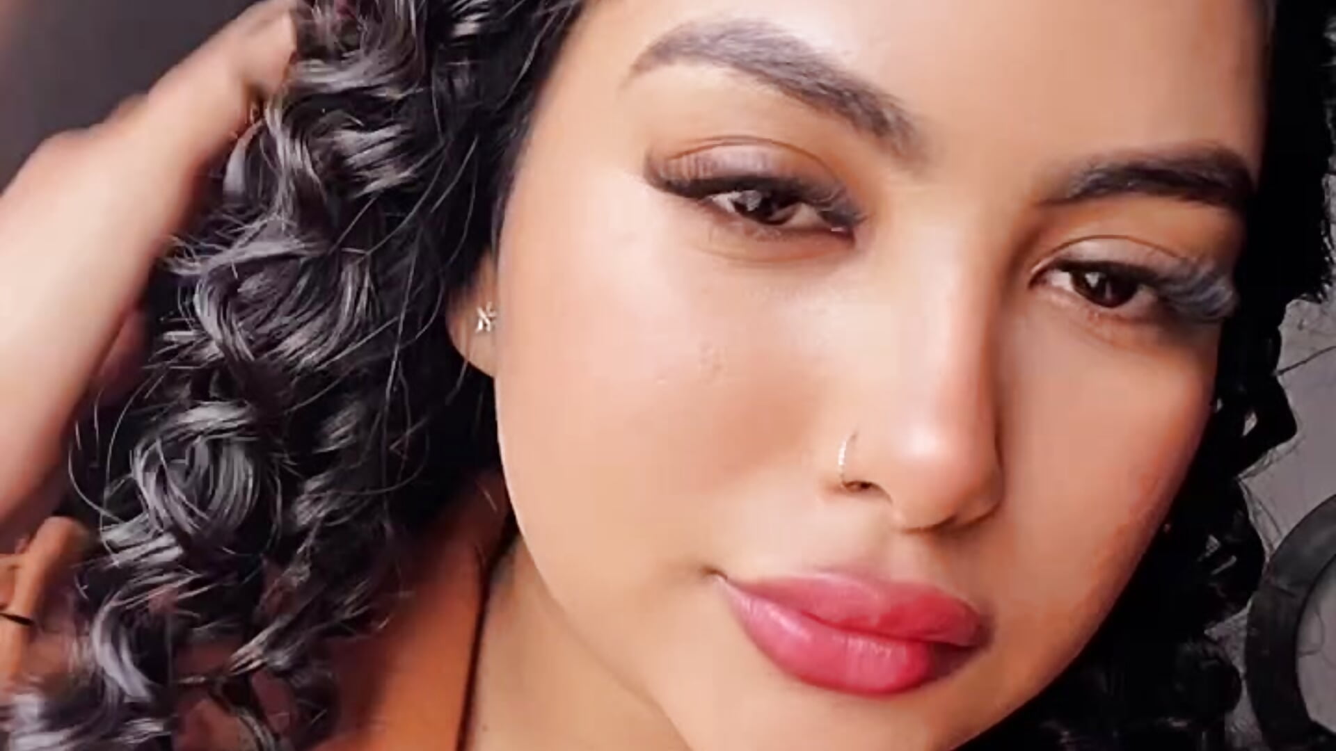 Do you love me? - video by NatashaBrown12 cam model