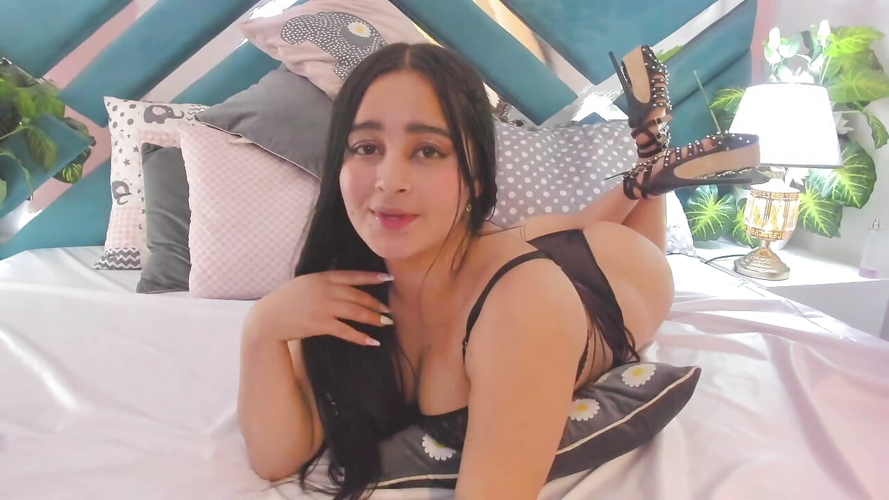 un delicioso beso de buenos dias .. - video by _Affrodita_ cam model